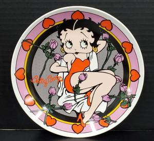 lot 120 image: Betty Boop Collectors Plate by Vanor