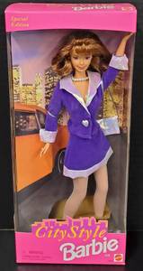 lot 126 image: City Style Barbie 1997 NIB