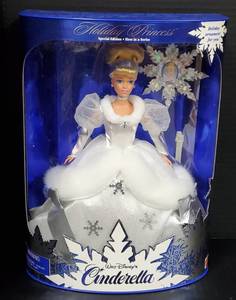 lot 141 image: Walt Disneys Cinderella Special Edition First in a Series 1996 NIB