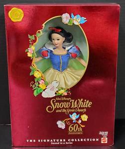 lot 143 image: Walt Disneys Snow White 60th Anniversary Second in a Series 1997 NIB