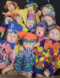 lot 58 image: LOT Eleven Palm Dolls 8 Beanie Clowns