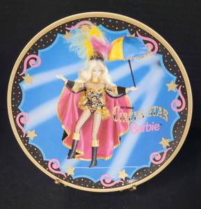 lot 68 image: 1995 FAO Swarz by Enesco Limited Edition Plate Circus Star Barbie
