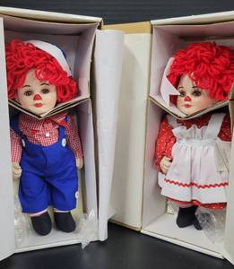 lot 72 image: Donny and Marie as Raggedy Ann & Andy Porcelain Dolls