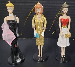 lot 109 image: Ashton Drake Barbie Ornaments New with Box 1995 set of 3