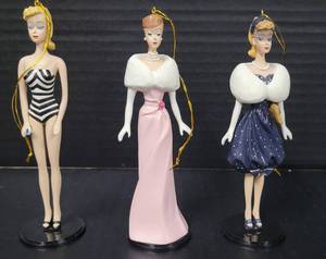 lot 110 image: Ashton Drake Barbie Ornament New with Box 1995 Set of 3 3387