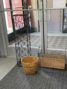 lot 32 image: Wicker Baskets and Wine Rack