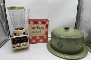 lot 36 image: Vintage Kitchen LOT Avocado Green Cake Carrier, Better Homes and Gardens Cookbook, Osterizer Blender
