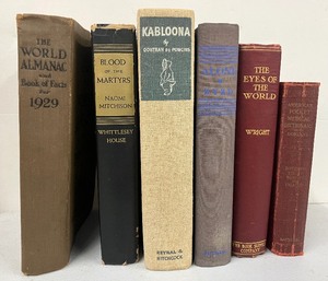 lot 45 image: Lot of 6 Vintage Books for Decor