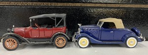 lot 72 image: Two Vintage Diecast Cars 1918 Chevy 490 Touring and 1935 Chevy Standard Roadster