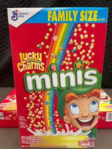 Family Size Lucky Charms Minis - 4 Boxes