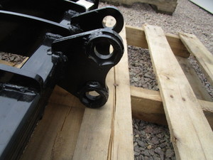 lot 56 image: 19 Mini Excavator Rake