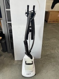 lot 1 image: Conair Garment Steamer