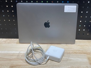 2016 Apple MacBook Pro 13 Laptop