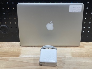 2015 Apple MacBook Pro 13 Laptop