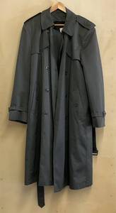 lot 115 image: Vintage London Towne Trench Coat 46 Long