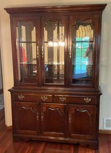 lot 119 image: Thomasville Two Piece Lighted Hutch (VERY NICE) 80T x 55 W x 18 D