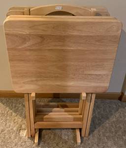lot 144 image: Wood TV Trays With Holder