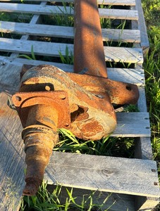 TRAILER AXLE