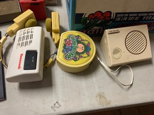 Lot of vintage radios