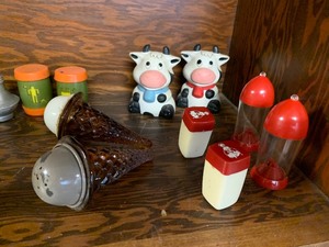 S&P shakers, M&M guy, jewels, owl set