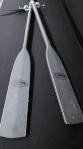 lot 3 image: FEATHER LIGHT OARS WITH OAR LOCKS
