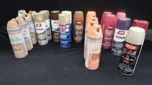 lot 57 image: 22 CANS OF SPRAY PAINT NEW