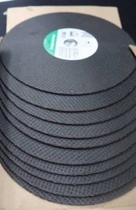 lot 63 image: 10 NEW CONCRETE SAW BLADES