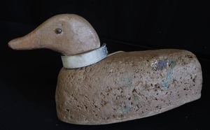 lot 95 image: COLLECTIBLE DUCK DECOY