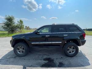 2010 Jeep Grand Cherokee Limited - 4X4 - 2 OWNERS