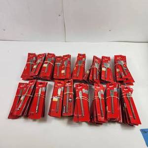 Lot Of 140 Miscellaneous New Milwaukee Drill Bits 516-1 38 MSRP Over $1000