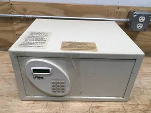 lot 62 image: Non-Working Safemark Safe