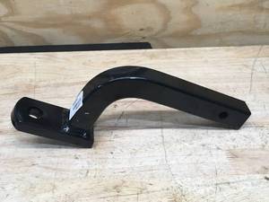 lot 115 image: Curt Class 2 Ball Mount Model # 45520 08052427.86