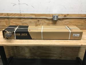 lot 148 image: Arcan 48 Farm Jack Model # ALFJ48 08062440