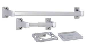 lot 172 image: 4 Piece Bathware Kit
