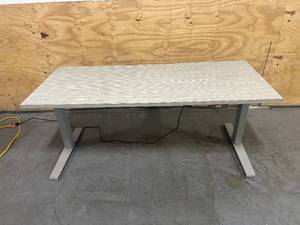 lot 176 image: Office Desk with Electric Height Adjustment