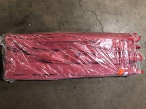 lot 4 image: 9 ft. Aluminum Outdoor Patio Umbrella with Hand Crank Lift in Red by Pure Garden  Customer Returns See Pictures