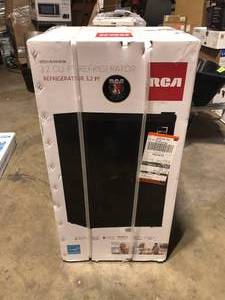 lot 20 image: RCA 3.2 cu. ft. Mini Refrigerator in Black     Customer Returns See Pictures