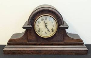 lot 60 image: Halted - Please contact affiliate - Vintage Ingraham Mahogany Mantle Clock