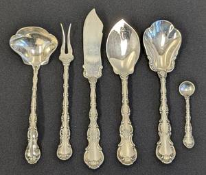 lot 8 image: Assorted Gorham Strasbourg Sterling Silver Serving Utensils