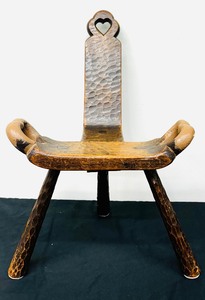 lot 12 image: Vintage Wooden Peruvian Birthing Chair