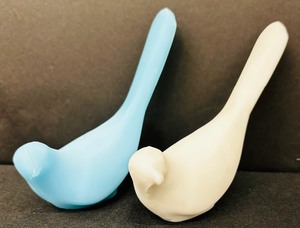 lot 139A image: Two Vintage Lovely White and Light Blue Fenton Long Tail Bird Figurines