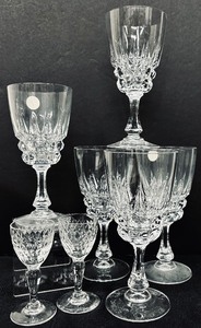lot 137 image: Cristal DArques Pompadour Lead Crystal Wine Glasses and Liqueur Glasses
