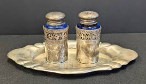 lot 177 image: Small Vintage Sterling Silver Dish and Cobalt Glass Salt and Pepper Shakers