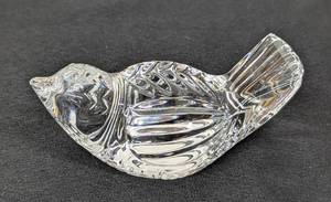 lot 179 image: Waterford Crystal Bird Paperweight