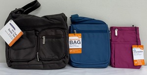 lot 152 image: New Travelon Bags in Several Sizes and Colors