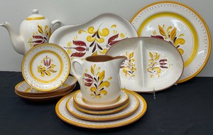 lot 84B image: Mid Cenutry Provincial Stangl Pottery Items including a  Vintage Stangl Pottery Provincial Dinner Plate