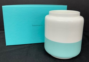 lot 43A image: Tiffany & Co. Color Block Vase #48619