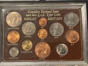 lot 39 image: Great Britian Coins