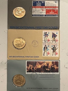 lot 41 image: 1974, 1975, 1976 Bicentennial Medallions