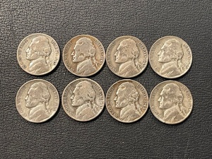 lot 42 image: Silver War Nickels